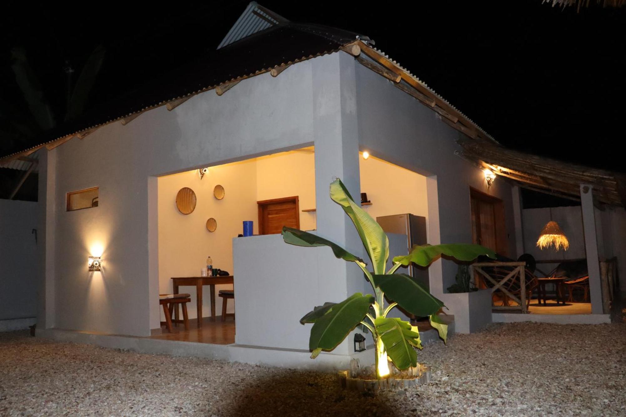 B Home Zanzibar Kiwengwa  ภายนอก รูปภาพ